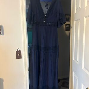 Chic Navy Maxi Dress with Lace Detail